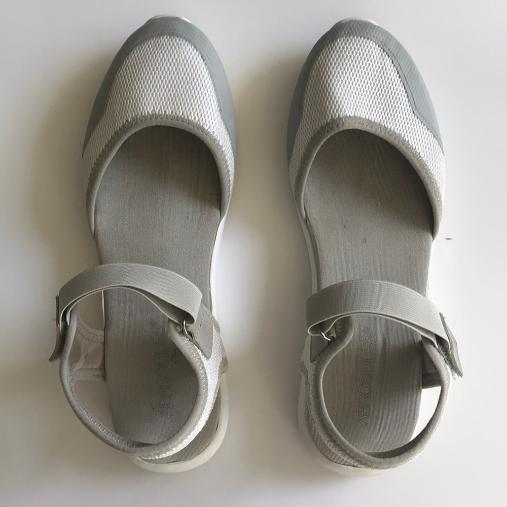 Aerosoles comfortable cushions walking shoe